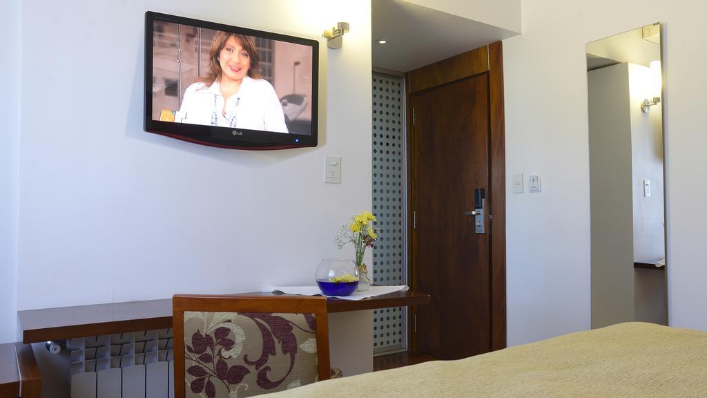 Hotel 15 De Mayo 비야카를로스파스 외부 사진