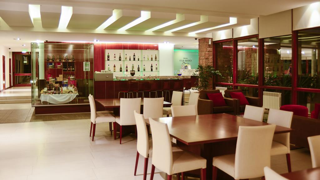 Hotel 15 De Mayo 비야카를로스파스 외부 사진